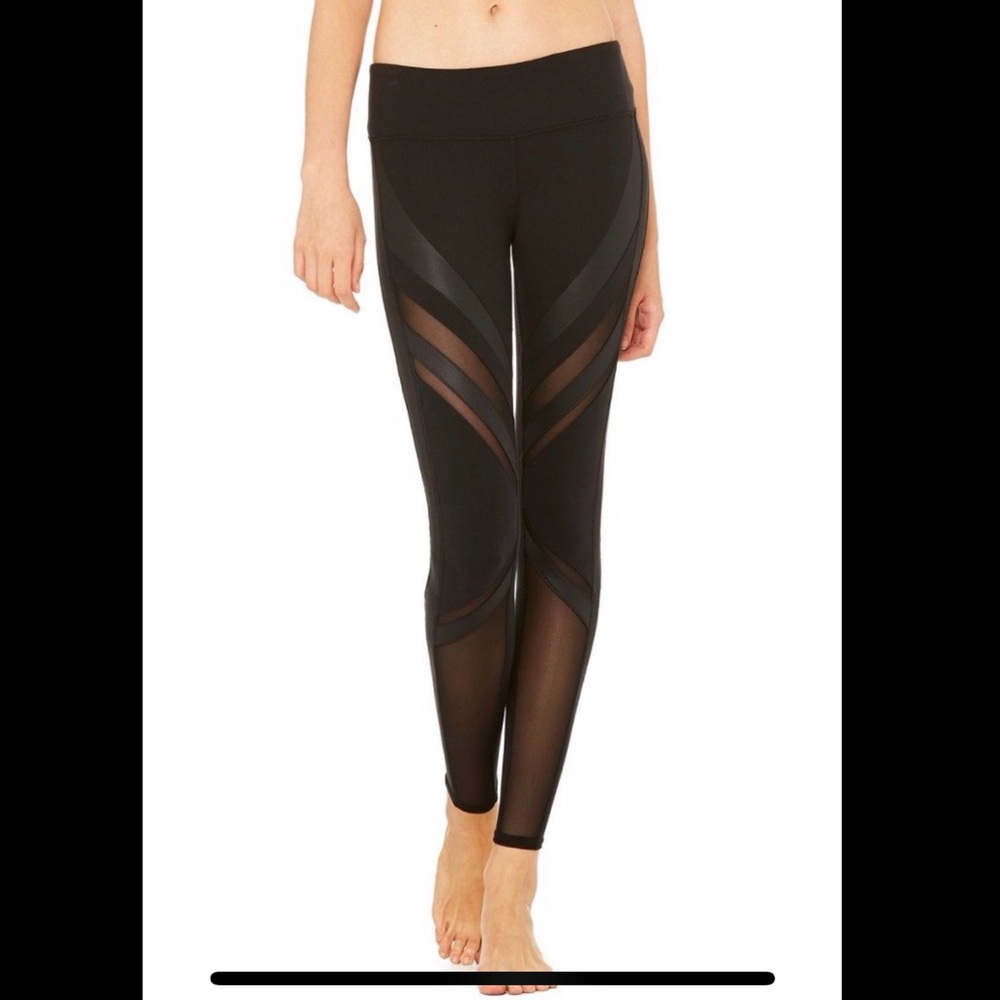 NWT Alo Yoga Epic Leggings Black M (8-10)